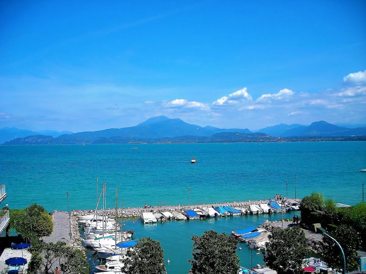 Hotel Fornaci Peschiera del Garda 2*,